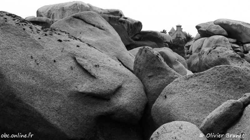 Vue sur mer de granit à Costaérès, Trégastel (2405)